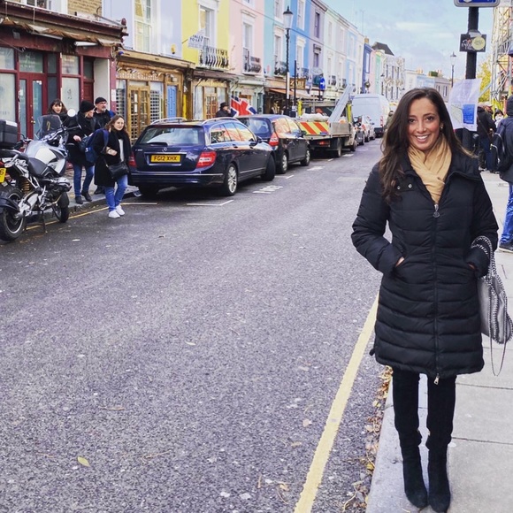 Meet your Posher, Lauren - Picture 9 of 9